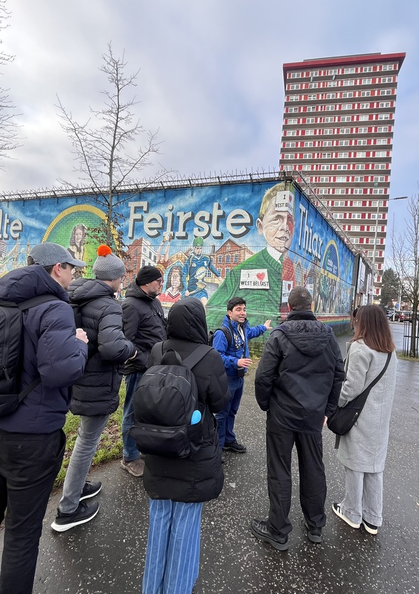 Tour político de Belfast en español