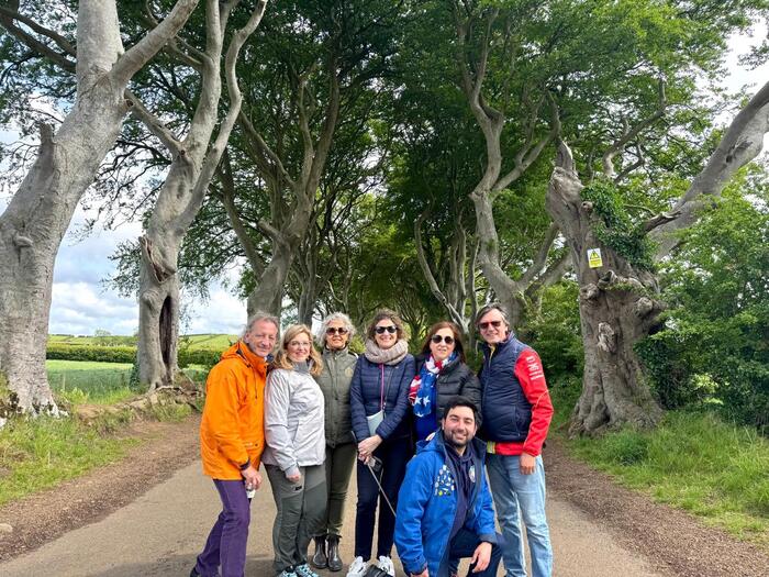 Grupo en los Dark Hedges